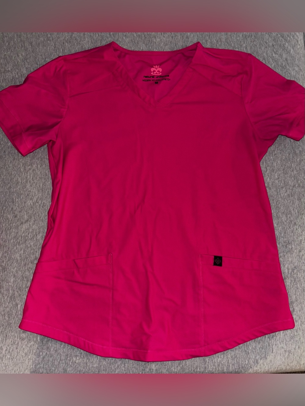 Natural uniforms Women’s V-Neck Scrub set in Fuchsia Pink